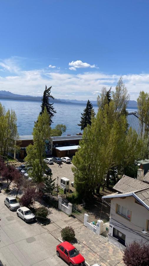 Calido Departamento En El Centro De Bariloche Apartment Exterior photo